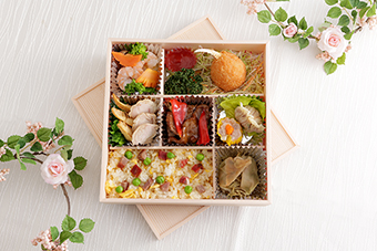 写真：お花見弁当